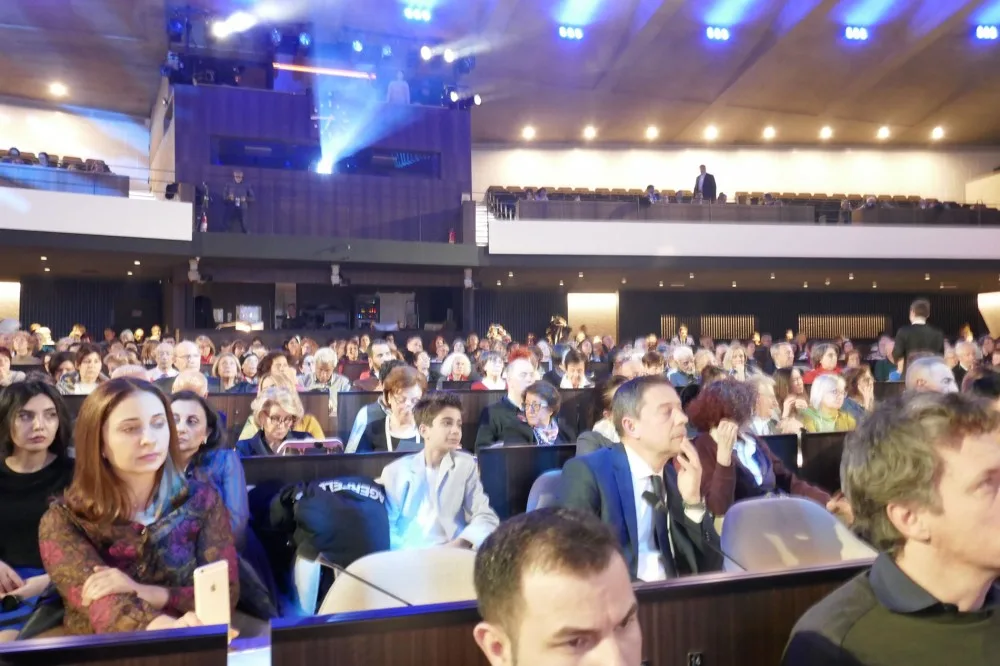 Alim Qasımov UNESCO-nun baş qərargahında konsert verib