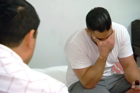 Yeznəsini başqa qadınla yataqda tutdu və...