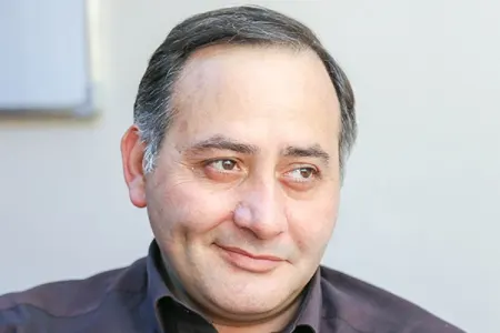 "Gülümsəyin, cənablar" - Bu şəxs AzTV-də yeni baş redaktor oldu