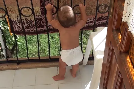 Dayənin ucbatından 2 yaşlı uşaq öldü