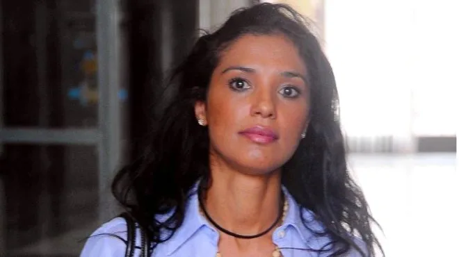 Keçmiş baş nazir modelin ölümündə təqsirləndirlir - FOTOLAR