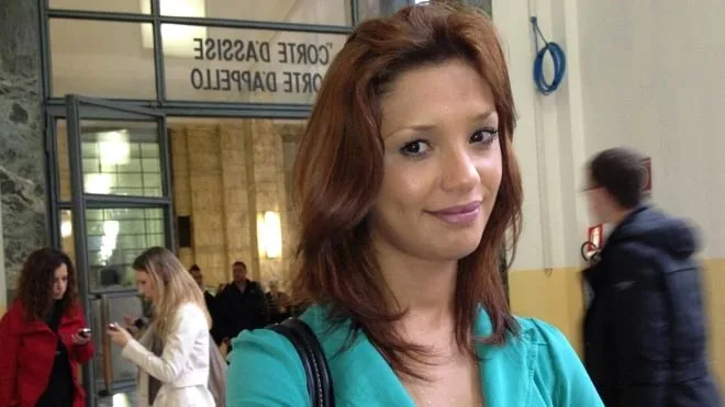 Keçmiş baş nazir modelin ölümündə təqsirləndirlir - FOTOLAR