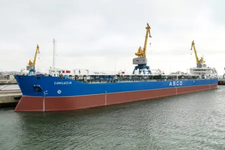 “Zəngəzur” tankeri əsaslı təmir edilib
