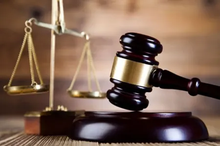 Tanınmış müğənni onu fahişə adlandıranları məhkəməyə verdi - FOTO