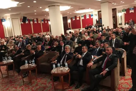 Türk Dünyası Birinci Qurultayı işə başladı