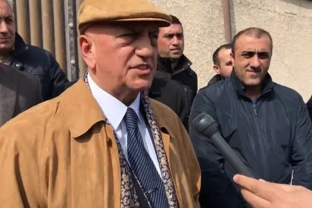 Əli İnsanov təşkilatlanır: yaxın ətrafına xüsusi tapşırıq verdi