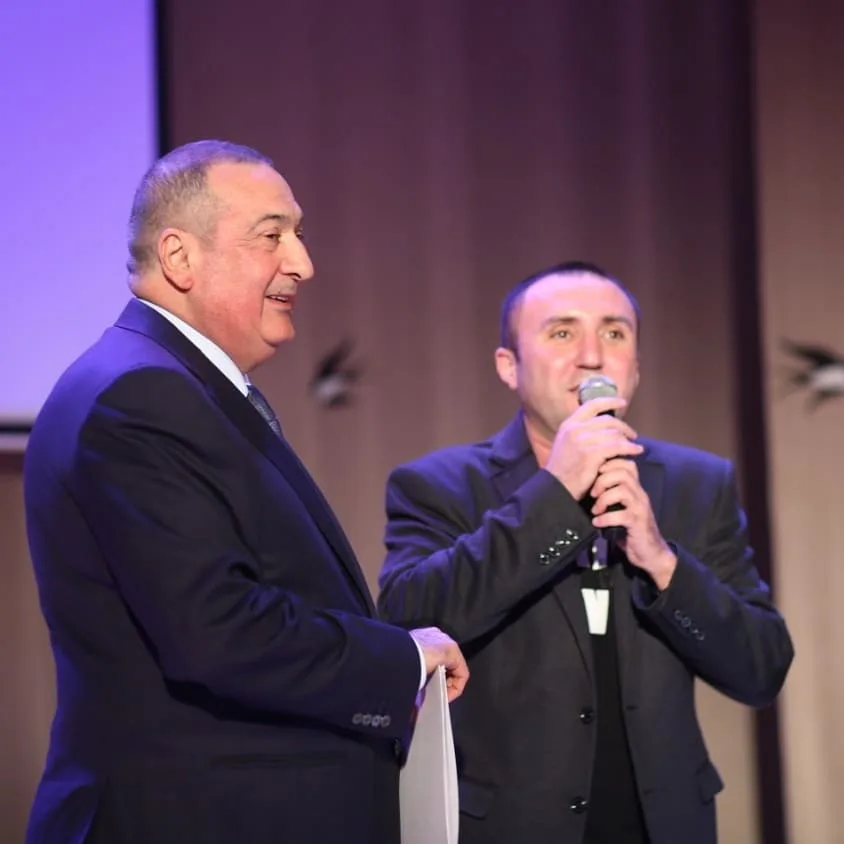 250 nəfərlik mədəniyyət evində 600 nəfərlik konsert - FOTO