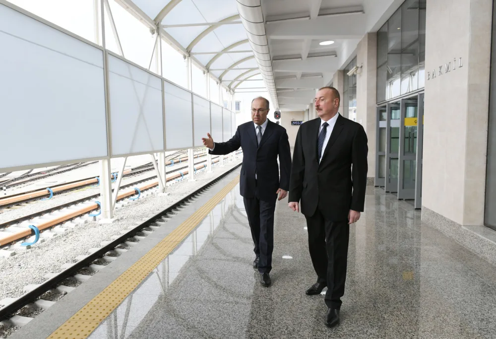 Prezident İlham Əliyev “Bakmil” stansiyasında - FOTOLAR - YENİLƏNİB