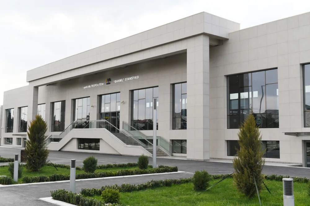 Prezident İlham Əliyev “Bakmil” stansiyasında - FOTOLAR - YENİLƏNİB