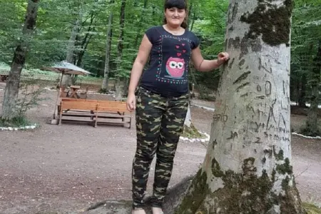 Bu qız axtarılır - FOTO