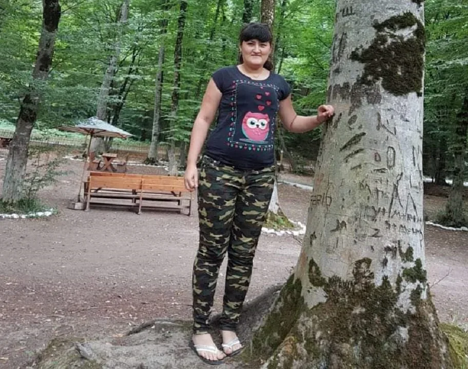 Bu qız axtarılır - FOTO