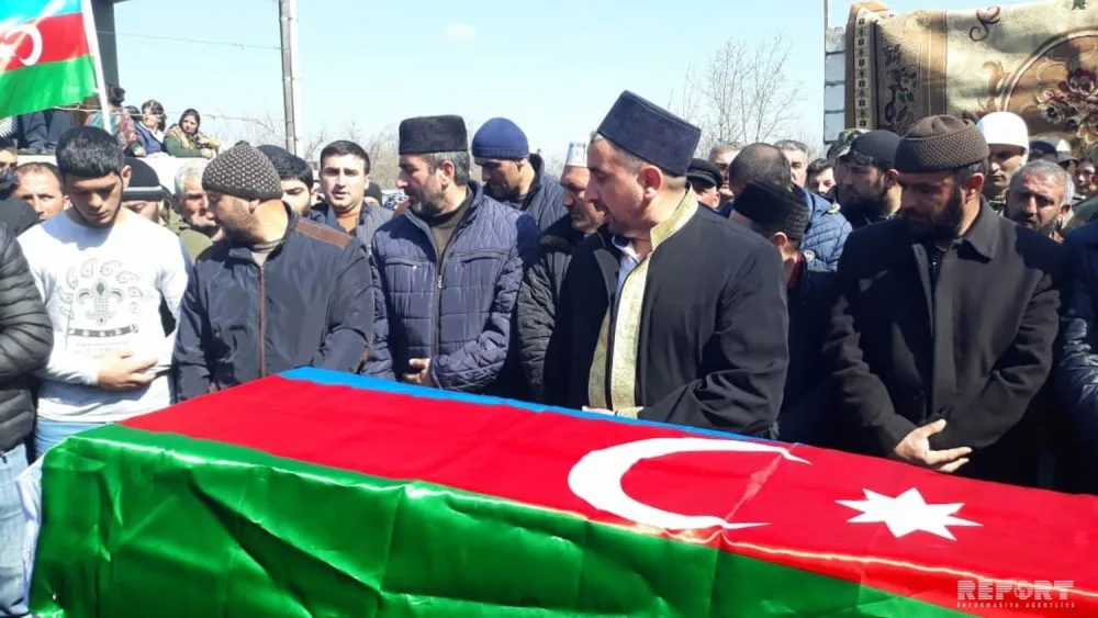 Şəhidimiz dəfn olunur - FOTO