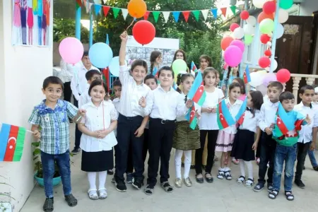 Aprelin 1-də uşaqlar üçün müavinət 150 manat ödəniləcək