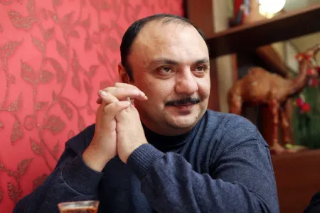 Anar Nağılbazın qəbrini su basdı - EKSKLÜZİV