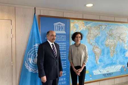 Əbülfəs Qarayev YUNESKO-nun baş direktoru ilə görüşüb