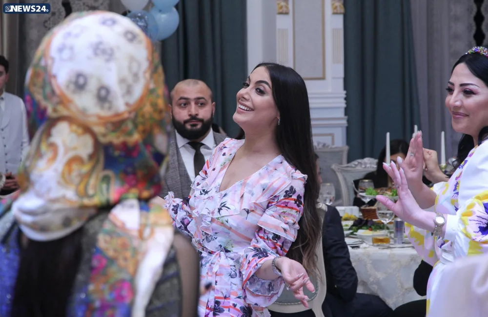 Əkizlərin həyəcanlı günü - GÖZ YAŞLARINI SAXLAYA BİLMƏDİLƏR - FOTO - VİDEO