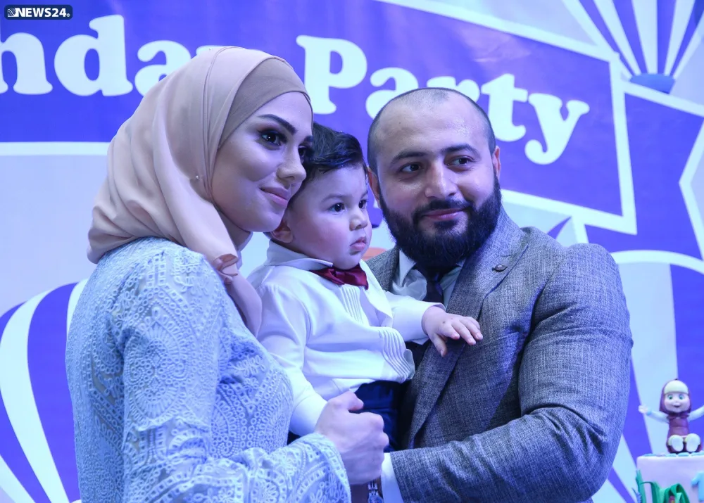 Əkizlərin həyəcanlı günü - GÖZ YAŞLARINI SAXLAYA BİLMƏDİLƏR - FOTO - VİDEO
