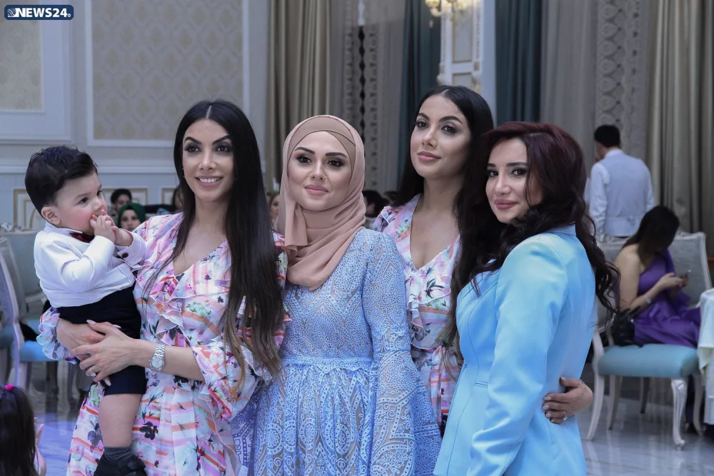 Əkizlərin həyəcanlı günü - GÖZ YAŞLARINI SAXLAYA BİLMƏDİLƏR - FOTO - VİDEO