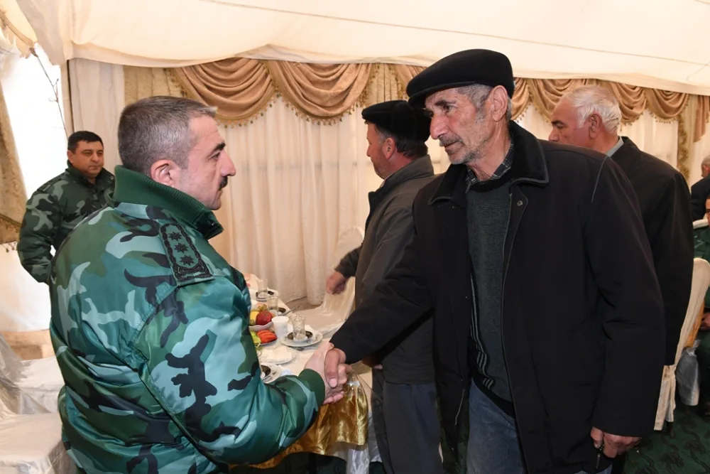 Elçin Quliyev Ermənistanla sərhəddə döyüş fəaliyyətini yoxlayıb