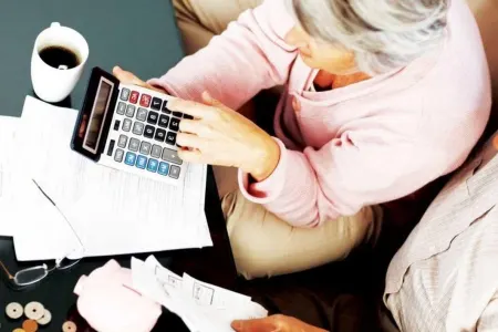 Pensiya və müavinətlərin artırılması ilə bağlı sərəncam qüvvəyə minib