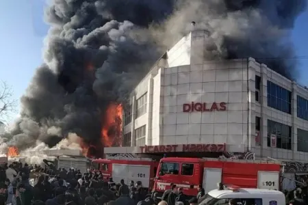 Yanğından zərər çəkənlərə daha 2 ticarət obyektində yer təklif olunur