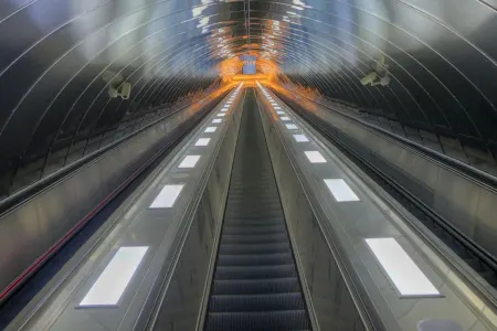 Bakıda yeni metro stansiyası "Ağ şəhər"də yerləşəcək