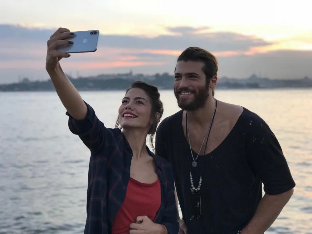 Aktyor həmkarını xəstəxanalıq etdi - FOTO