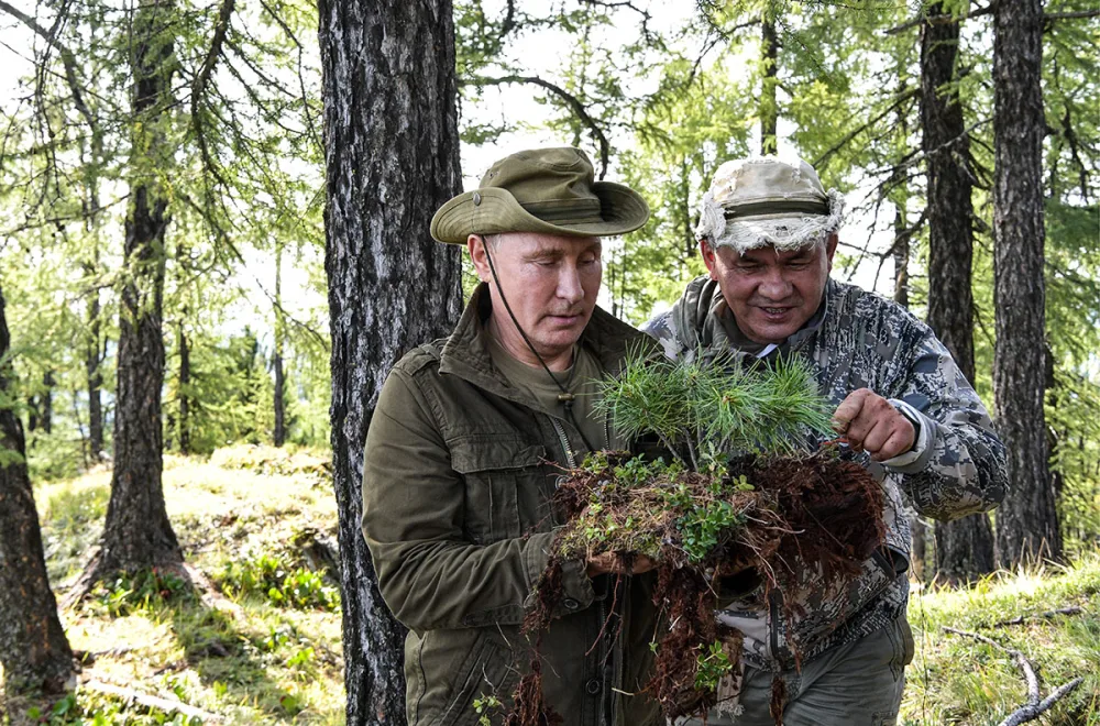 Hamı Putinin gödəkcəsindən geyinə biləcək - FOTO
