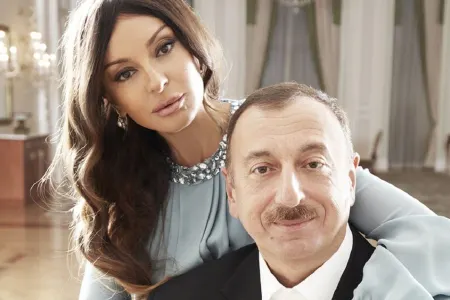 Prezident İlham Əliyev və Mehriban Əliyeva - Azərbaycan xalqını təbrik etdi
