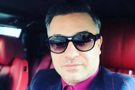 Rüfət Axundovu rəhbər vəzifəsindən çıxartdılar