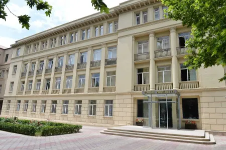 Şagirdi intihar edən 162 saylı məktəbin direktoru işdən çıxarıldı - RƏSMİ