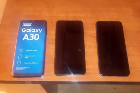 Qanunsuz yolla keçirilən mobil telefonlar aşkarlanıb