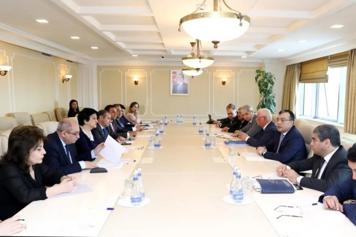 Sahil Babayev İctimai Şuranın üzvləri ilə görüşüb