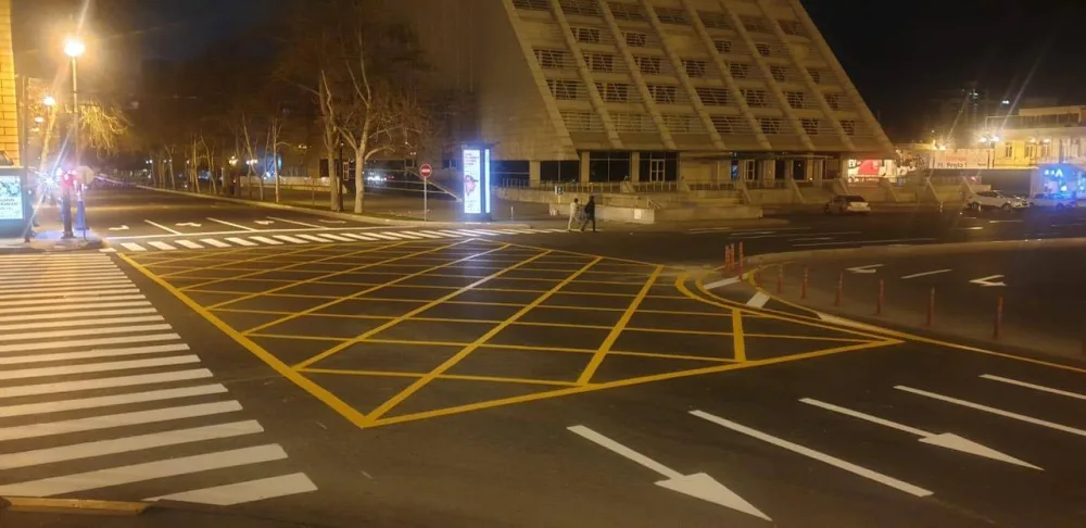 Bakının mərkəzi küçələrində yeni yol nişanları qoyulacaq - SÜRÜCÜLƏRİN NƏZƏRİNƏ