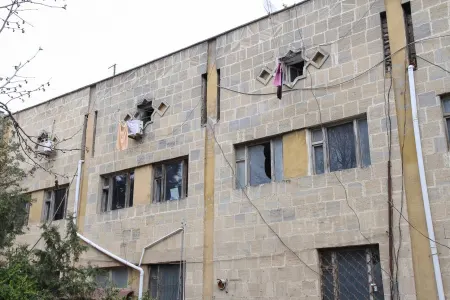 Yataqxanadakı yanğından 2 nəfər xilas edilib, 10 nəfər təxliyə olunub - FHN - RƏSMİ