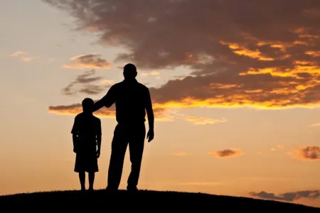 Qəbirstanlıqdan oğurluq edən ata və oğul - SAXLANILDI - VIDEO