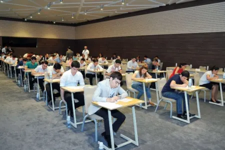 Əvvəlki illərin məzunları üçün qəbul imtahanı keçiriləcək