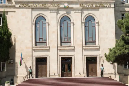 Ədliyyə Nazirliyi ilə Mətbuat Şurasının birgə brifinqi baş tutub