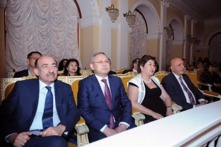 Bakıda Qazaxıstanın məşhur qrupunun konserti olub - FOTO