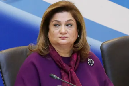 Məktəbli qızın intihar etməsi məsələsini kampaniyalaşdırmağa ehtiyac yoxdur... - Fakt hərtərəfli araşdırılır - Hicran Hüseynova