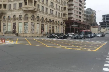 Bakının bir sıra mərkəzi yollarında hərəkət tam məhdudlaşdırılacaq