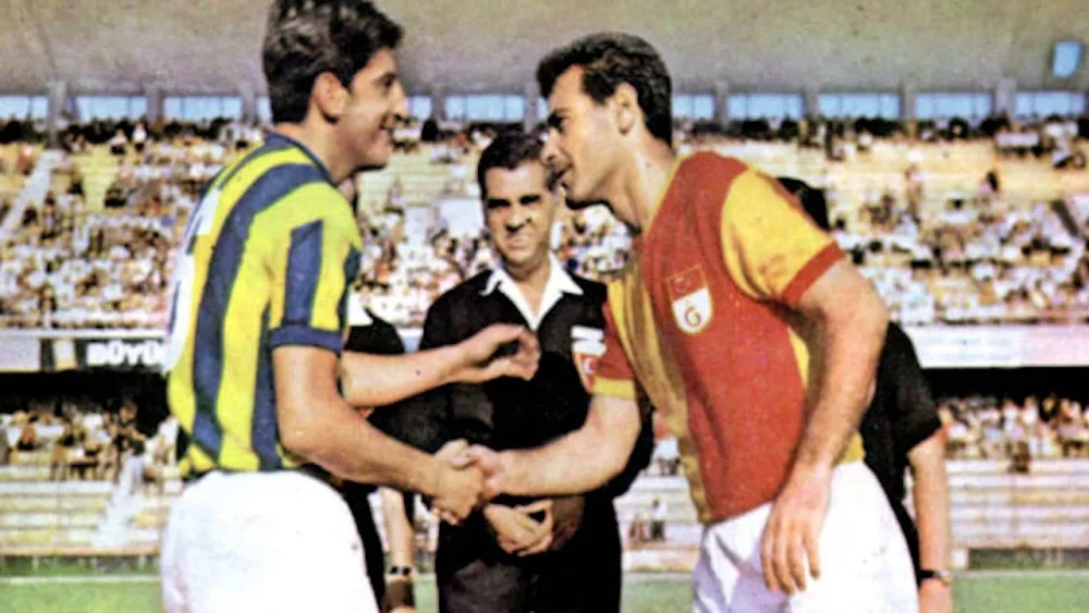 "Fenerbahçe"nin əfsanəvi futbolçu vəfat etdi - FOTO