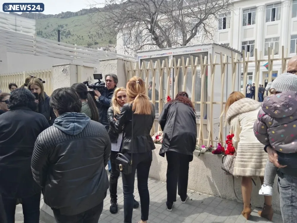Elina üçün 162 saylı məktəbin həyətində - ANIM AKSİYASI KEÇİRİLİR - FOTO - VİDEO