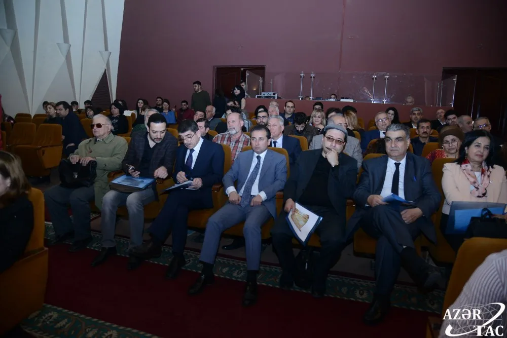 “Nəsimi ili-Nəsimi dili” festivalının açılışı olub - FOTO