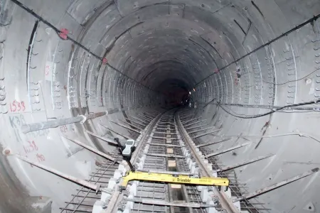 Bakı Metropolitenində Bənövşəyi xəttlə bağlı tədbir