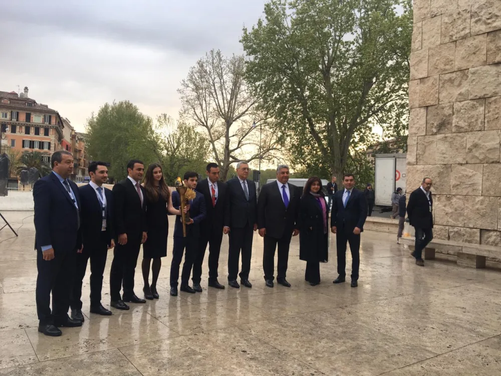 Avropa Gənclər Olimpiya oyunlarına 100 gün qalmış məşəl Romadan - Azərbaycana ötürülüb - FOTO - VİDEO