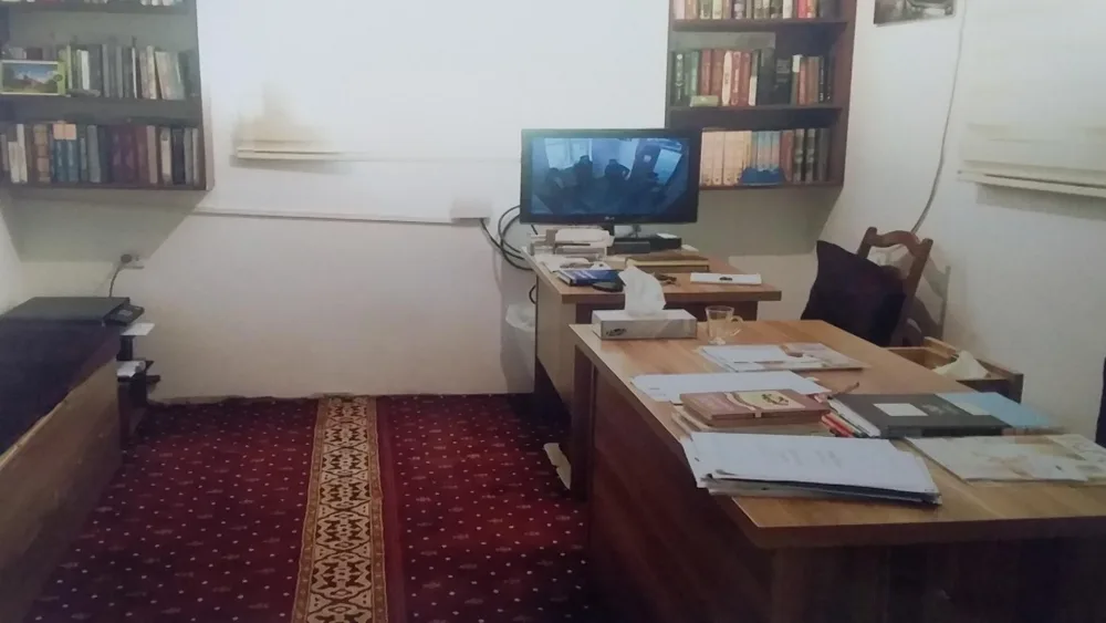 Bakıda axundun otağından külli miqdarda pul oğurlanıb - FOTO