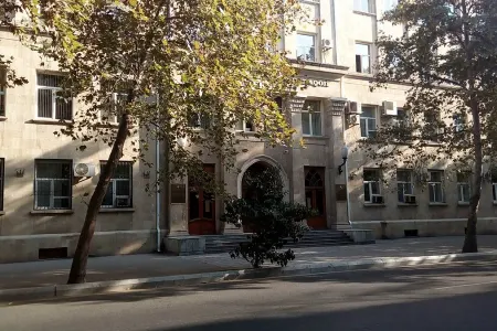 Fəlsəfə doktoru universiteti MƏHKƏMƏYƏ VERDİ - QALMAQAL