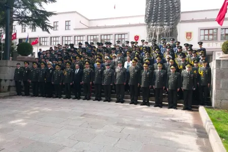 Ankarada kursantlar arasında idman yarışlarına start verilib