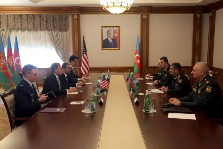 Müdafiə naziri: “Danışıqlar rəsmi İrəvan tərəfindən qəsdən yubadılır”